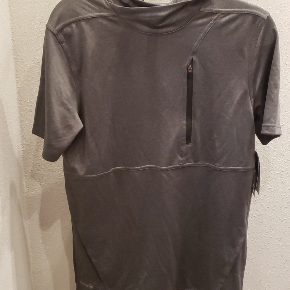 Athletic shirt